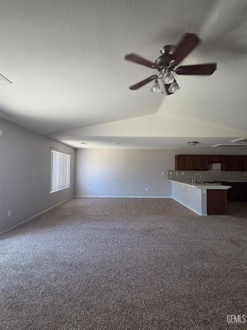 10601 Pleasant Valley Drive, Bakersfield, CA 93311