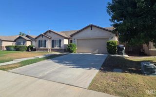 10601 Pleasant Valley Drive, Bakersfield, CA 93311