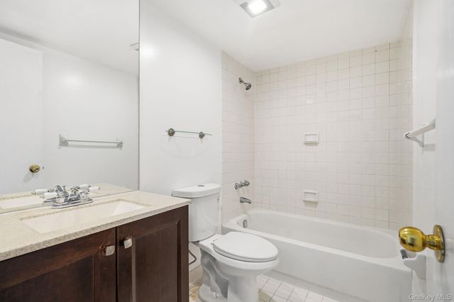 152 Tier Street 206B, Bronx, NY 10464