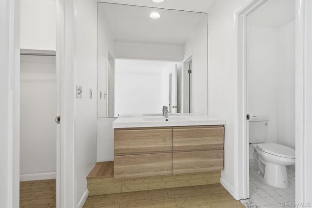 152 Tier Street 206B, Bronx, NY 10464