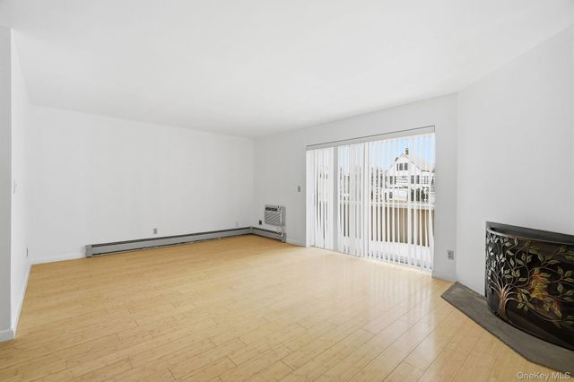 152 Tier Street 206B, Bronx, NY 10464