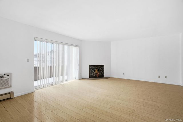 152 Tier Street 206B, Bronx, NY 10464