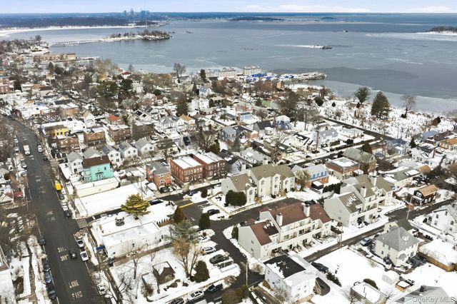 152 Tier Street 206B, Bronx, NY 10464