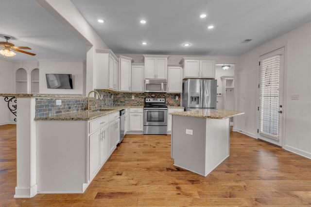 5621 HEATHER OAK DR, Arlington, TN 38002