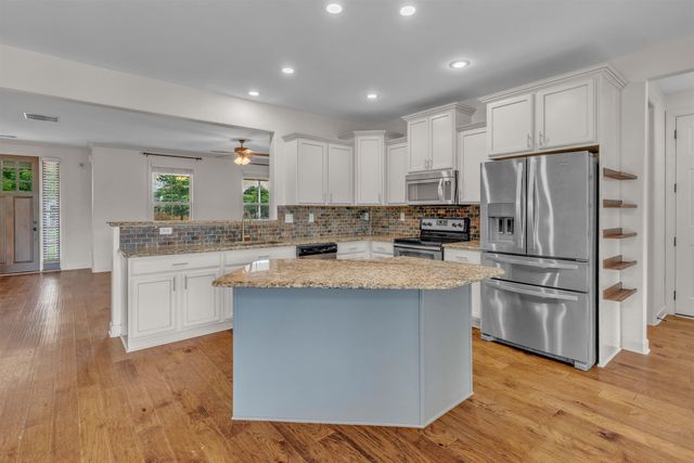 5621 HEATHER OAK DR, Arlington, TN 38002