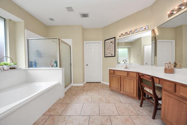 611 Mosman Court, Houston, TX 77094