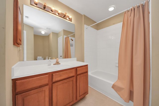 611 Mosman Court, Houston, TX 77094