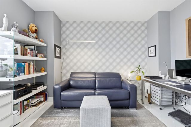 511 SE 5th Avenue 1811, Fort Lauderdale, FL 33301