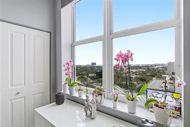 511 SE 5th Avenue 1811, Fort Lauderdale, FL 33301