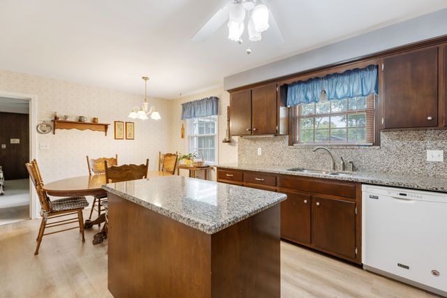 104 Fairmont Dr, Franklin, TN 37064