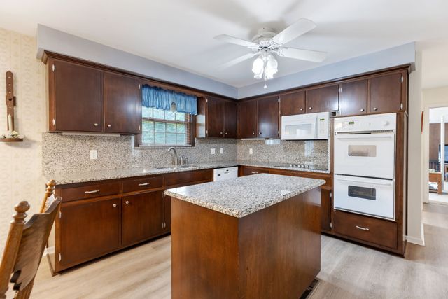 104 Fairmont Dr, Franklin, TN 37064