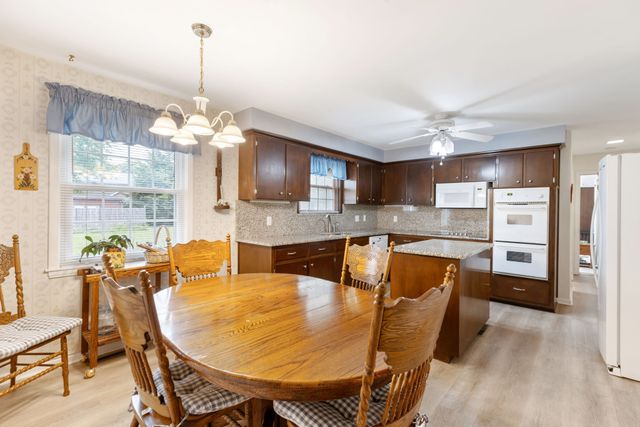 104 Fairmont Dr, Franklin, TN 37064