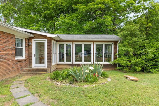 104 Fairmont Dr, Franklin, TN 37064