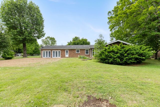 104 Fairmont Dr, Franklin, TN 37064