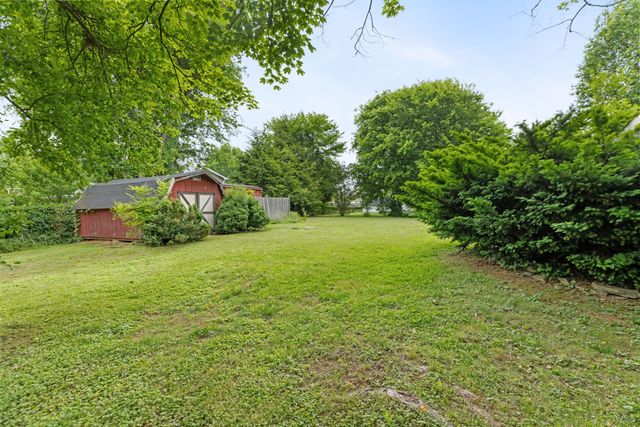104 Fairmont Dr, Franklin, TN 37064