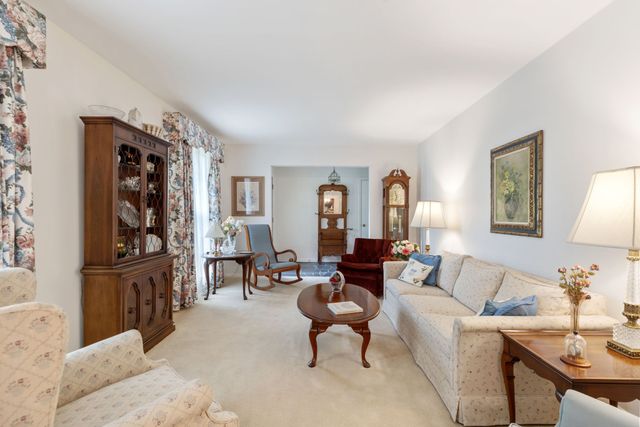 104 Fairmont Dr, Franklin, TN 37064