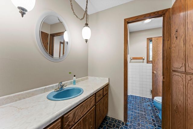 8989 Lake Jane Trail N, Lake Elmo, MN 55042
