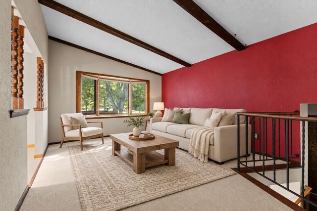 8989 Lake Jane Trail N, Lake Elmo, MN 55042