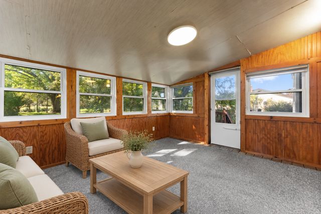 8989 Lake Jane Trail N, Lake Elmo, MN 55042