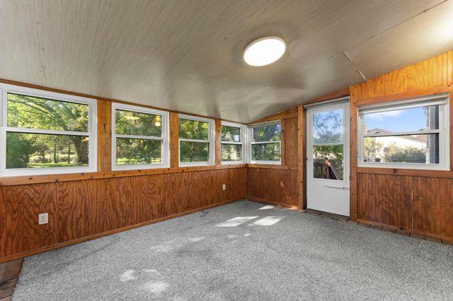 8989 Lake Jane Trail N, Lake Elmo, MN 55042