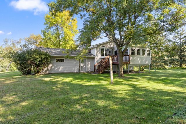 8989 Lake Jane Trail N, Lake Elmo, MN 55042