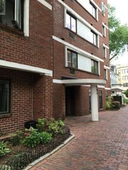 284 Harvard St 55, Cambridge, MA 02139