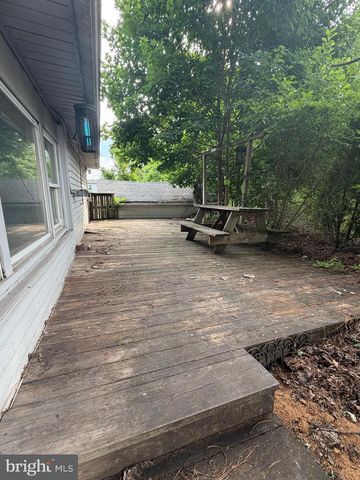 1036 HAYCREEK RD, Birdsboro, PA 19508