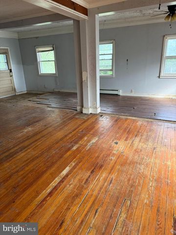 1036 HAYCREEK RD, Birdsboro, PA 19508