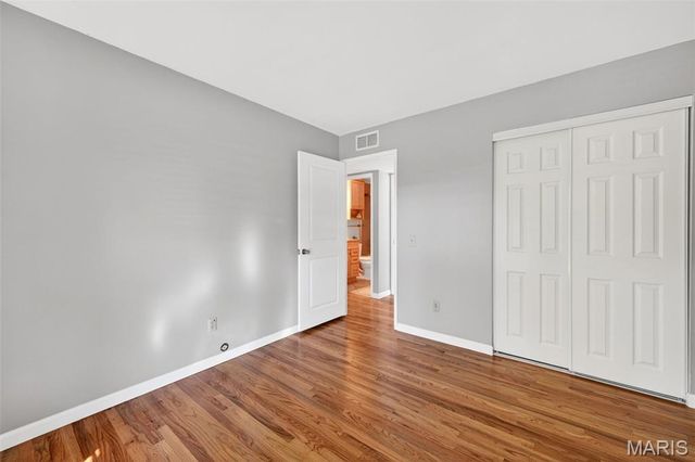 4723 Langtree Drive, St Louis, MO 63128