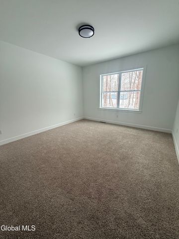 17 Blue Aster Lane, Malta, NY 12020