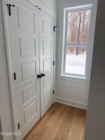 17 Blue Aster Lane, Malta, NY 12020