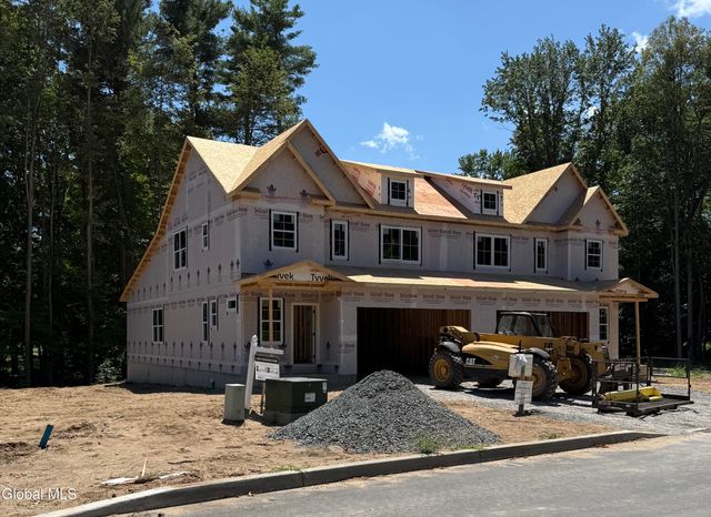 17 Blue Aster Lane, Malta, NY 12020