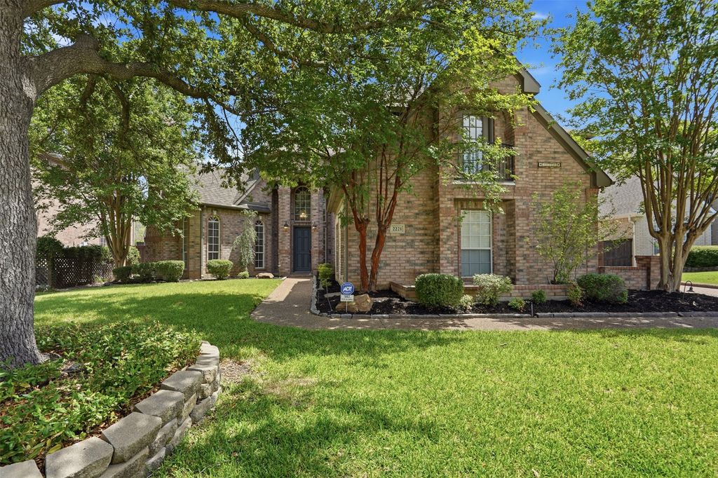 2221 Danielle Drive, Colleyville, TX 76034