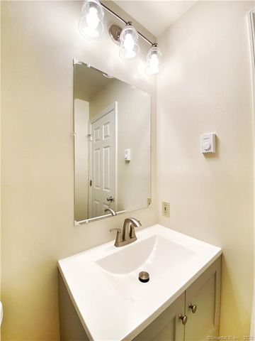 37 Ferris Avenue 8, Norwalk, CT 06854