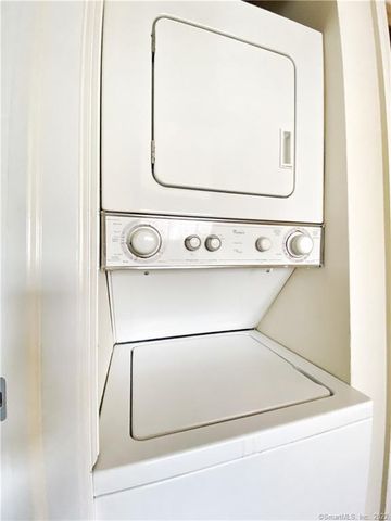 37 Ferris Avenue 8, Norwalk, CT 06854