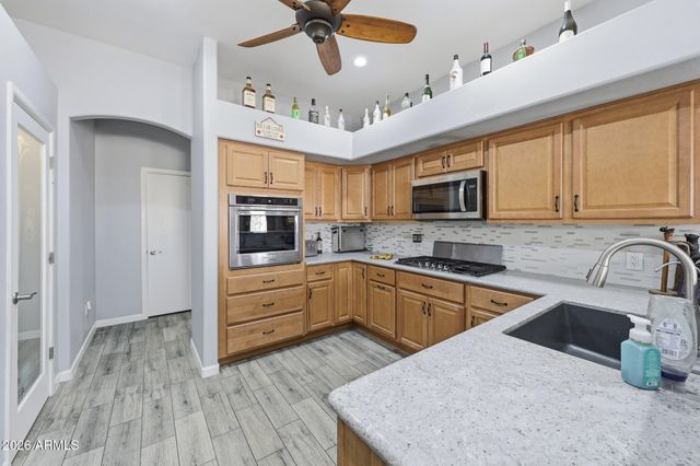 34841 N 3RD Street, Phoenix, AZ 85086