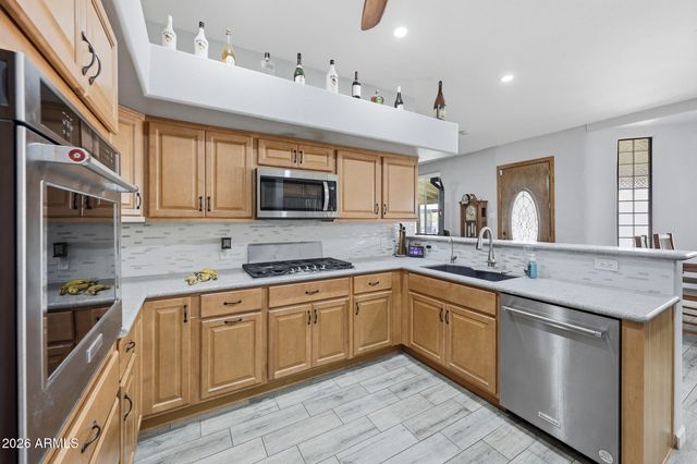 34841 N 3RD Street, Phoenix, AZ 85086