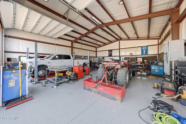 34841 N 3RD Street, Phoenix, AZ 85086