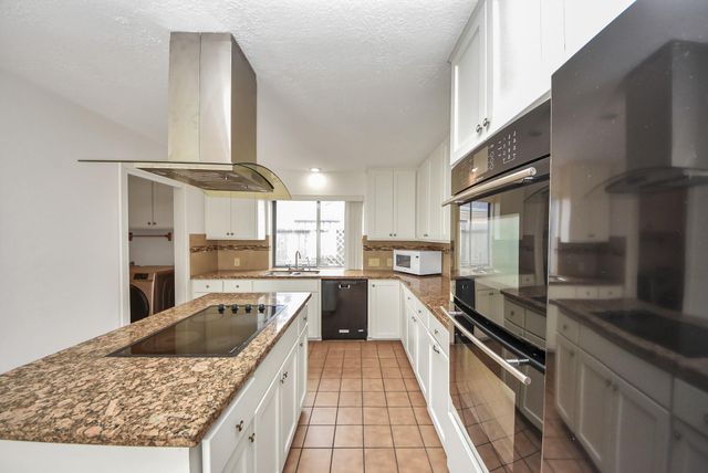 4306 Shady Springs Drive, Seabrook, TX 77586