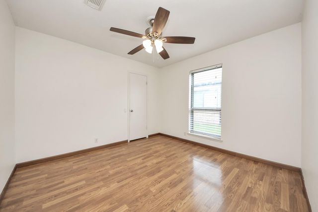 4306 Shady Springs Drive, Seabrook, TX 77586