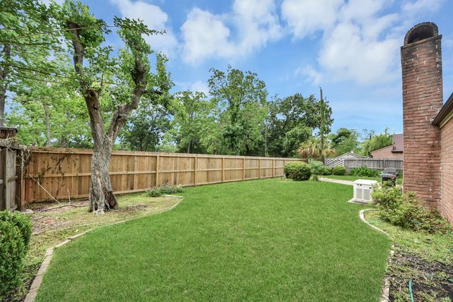 4306 Shady Springs Drive, Seabrook, TX 77586