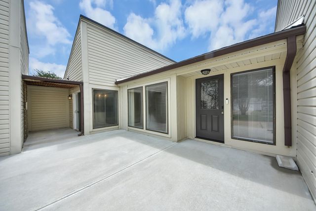 4306 Shady Springs Drive, Seabrook, TX 77586
