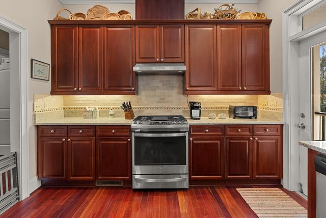 6042 Pawlett Blake Lane, Wadmalaw Island, SC 29487