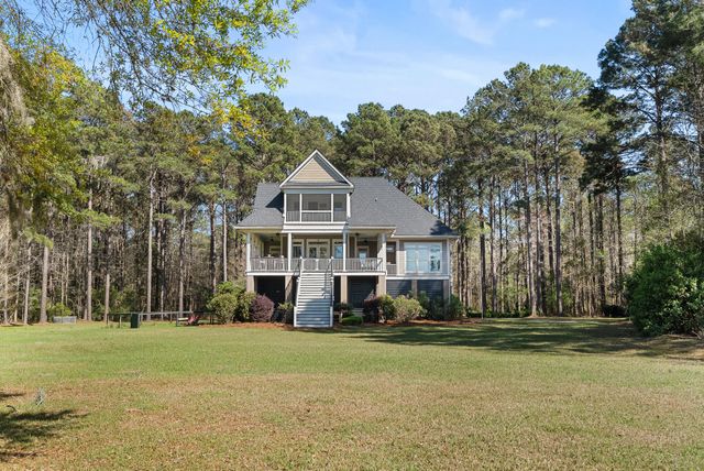 6042 Pawlett Blake Lane, Wadmalaw Island, SC 29487