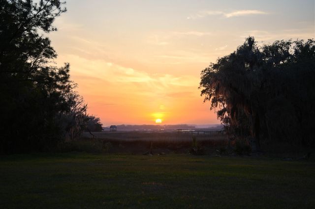 6042 Pawlett Blake Lane, Wadmalaw Island, SC 29487