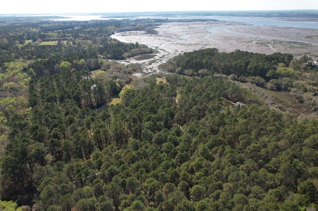 6042 Pawlett Blake Lane, Wadmalaw Island, SC 29487