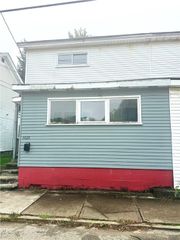 1020 Brackenridge Ave., Brackenridge, PA 15014