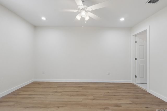 1422 Kayton, San Antonio, TX 78210