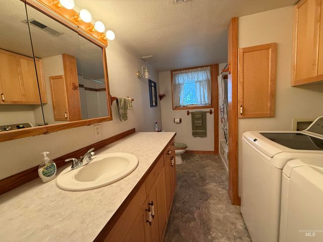 2395 Villard St, Pomeroy, WA 99347