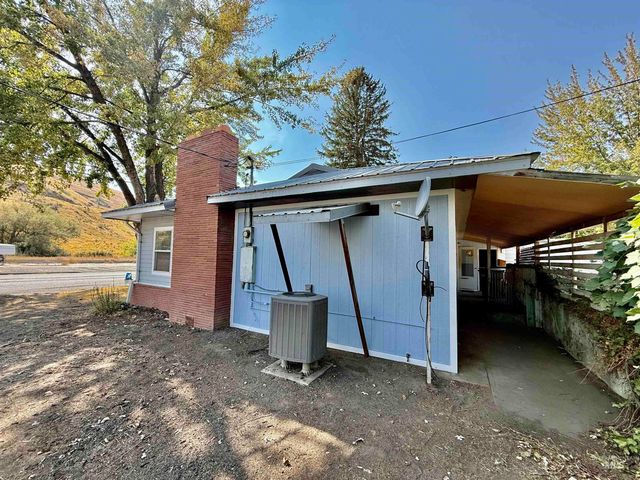 2395 Villard St, Pomeroy, WA 99347